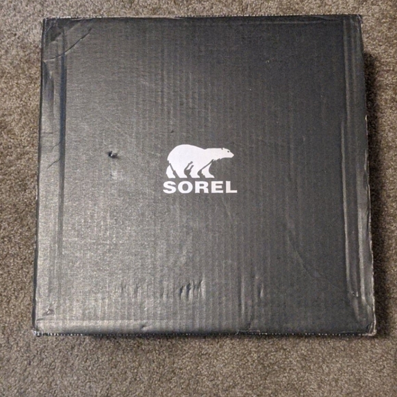 Sorel Shoes - NIB Sorel Caribou Boots